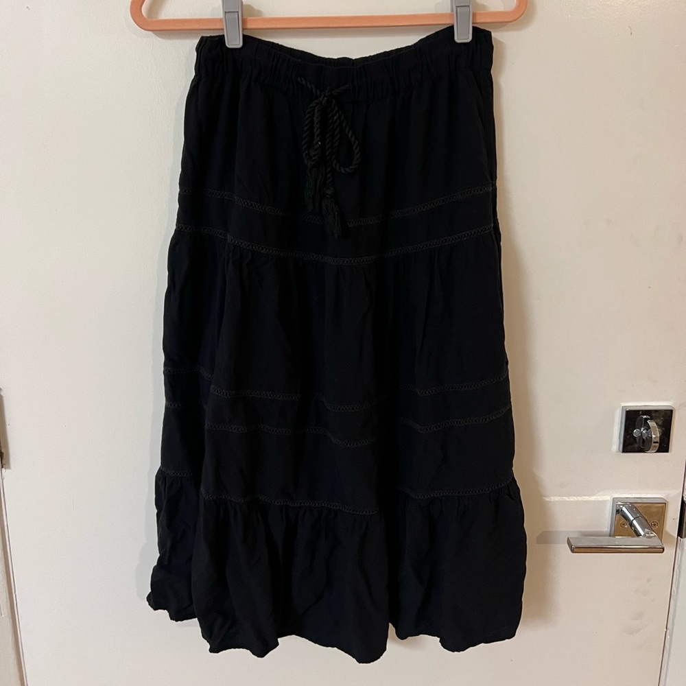 LOFT Black Tiered Midi Skirt